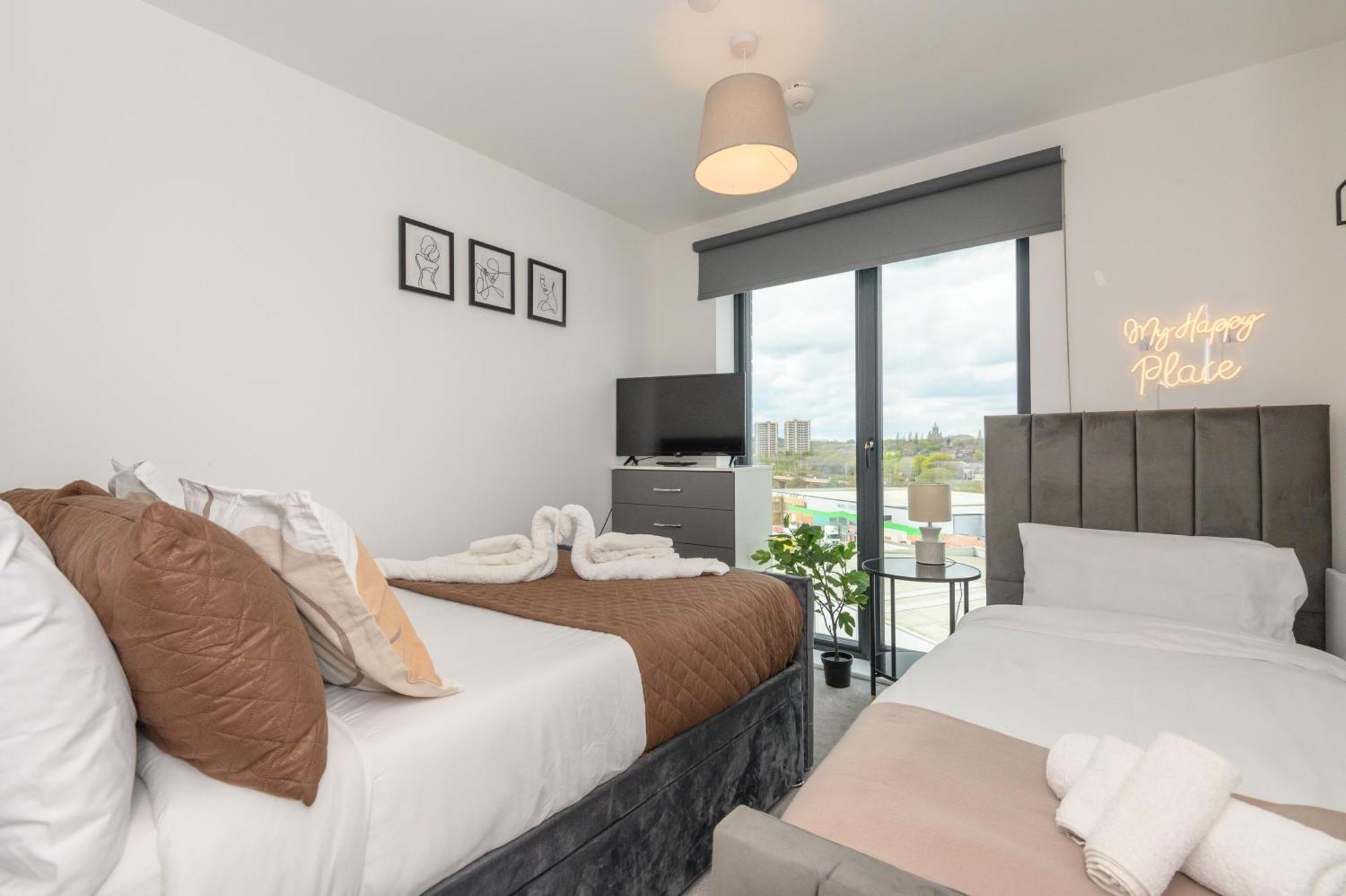 Springwell Suite - City Centre - Balcony & Pool Table - 3 Bed Leeds  Exterior foto